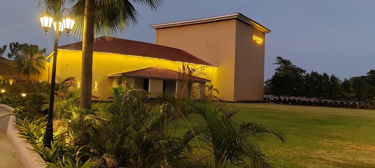 Exterior View, samta colony 3 Bedroom 3000 Sq.Ft. Villa In Samta Colony Raipur 10517399