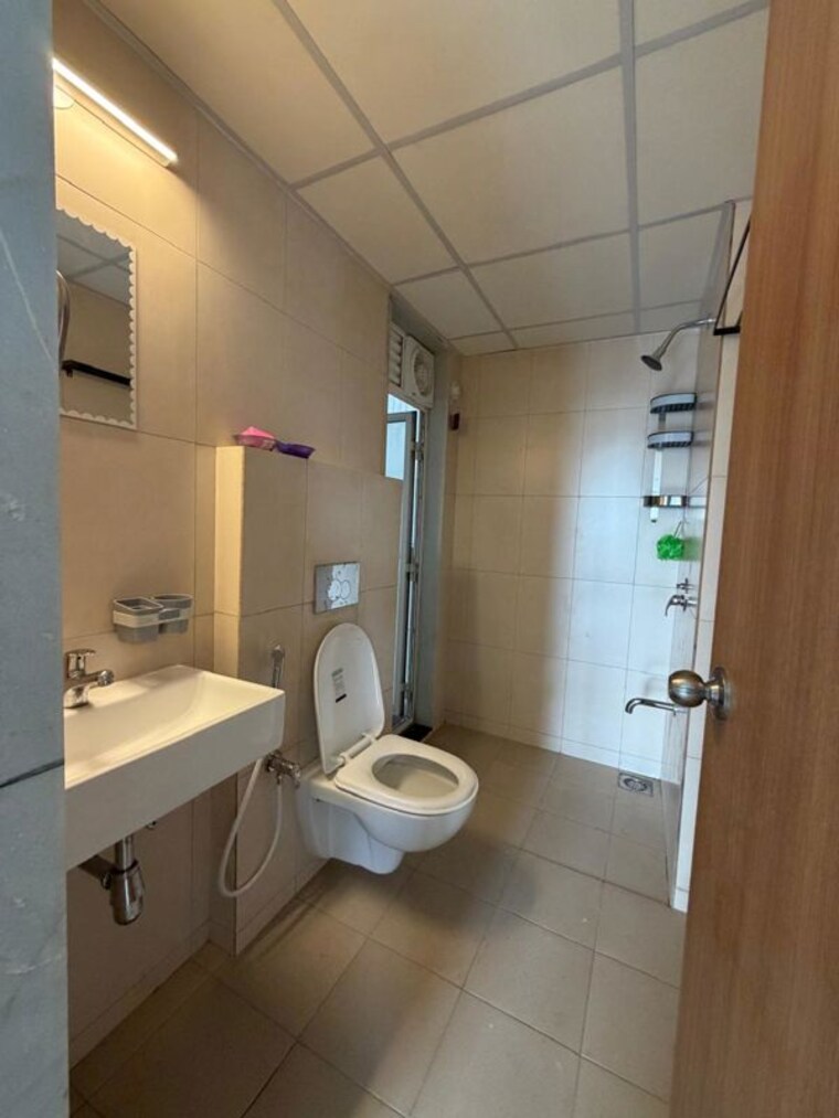 Bathroom, godrej-emerald 3 Bedroom 1044 Sq.Ft. Apartment In Ghodbunder Road Thane 10517118