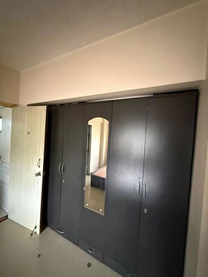 Room in 2 BHK Apartment at Puraniks Kanchanpushp Complex, Kavesar – for Rent