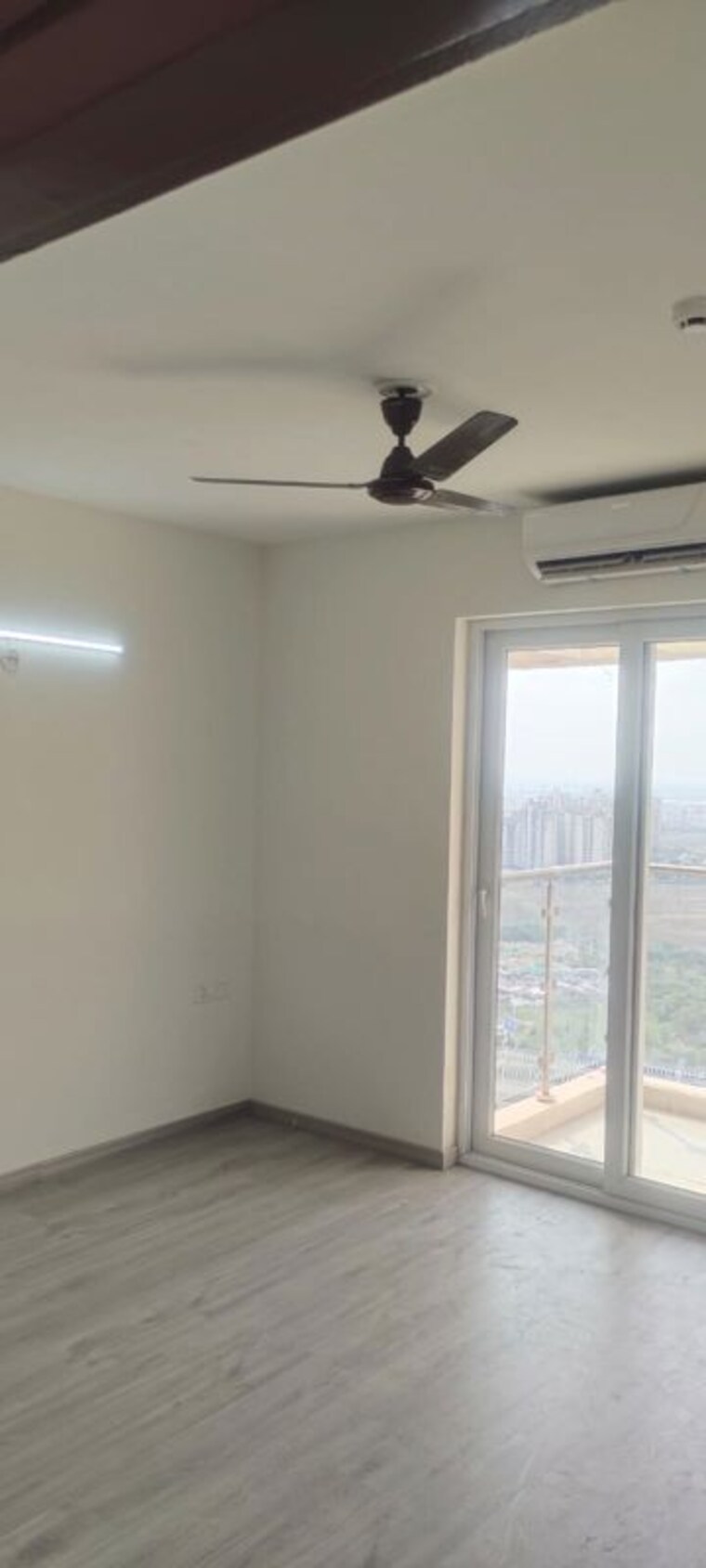 Room, hero-homes-gurgaon 2 Bedroom 1099 Sq.Ft. Apartment In Sector 104 Gurgaon 10517378