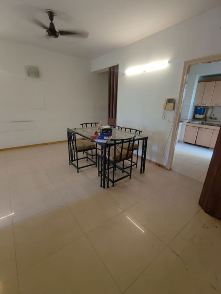 Living Room, bestech-park-view-residency 3 Bedroom 1804 Sq.Ft. Apartment In Sector 3 Gurgaon 10517404