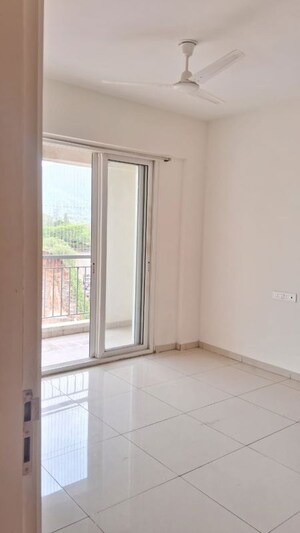 Room in 2 BHK Apartment at Godrej Emerald, Ghodbunder Road – for Rent
