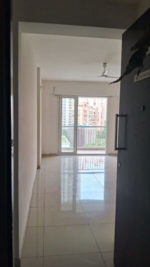 Room in 2 BHK Apartment at Godrej Emerald, Ghodbunder Road – for Rent