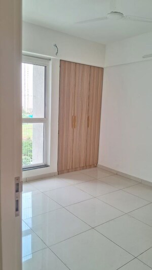 Room in 2 BHK Apartment at Godrej Emerald, Ghodbunder Road – for Rent