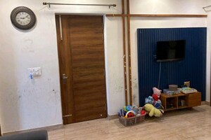 Bedroom in 2 BHK Builder Floor at Amolik Residency, Sector 86 – for Rent