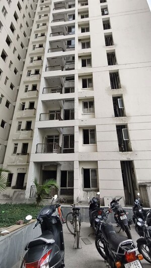 3.5 BHK Apartment – Exterior View View at Jaypee Kensington Park Apartments, Sector 133 - for Sale