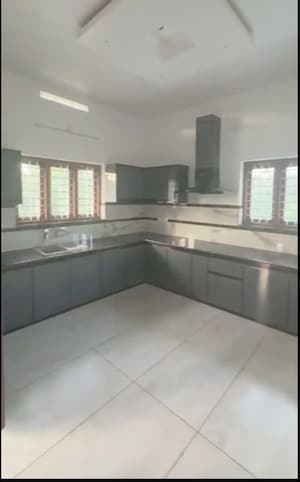 Kitchen in 4 BHK Independent House at Chalakudy – for Sale