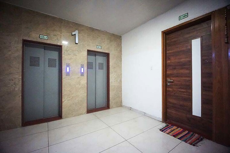 Room, vastral 3 Bedroom 200 Sq.Yd. Apartment In Vastral Ahmedabad 10517503