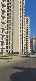 3.5 BHK + Servant Room 1655 Sq.Ft. Apartment in Jaypee Kensington Park Apartments
