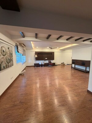 Parking in 3 BHK Apartment at The Embassy, Vasanth Nagar – for Rent