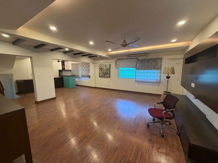 Team Area, the-embassy 3 Bedroom 2250 Sq.Ft. Apartment In Vasanth Nagar Bangalore 10517530