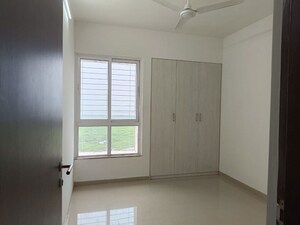 Room in 2 BHK Apartment at Puranik City Reserva, Ghodbunder Road – for Rent
