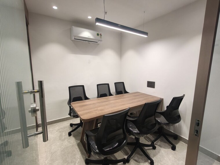 Team Area, netaji subhash place Commercial Office Space 773 Sq.Ft. In Netaji Subhash Place Delhi 10517576