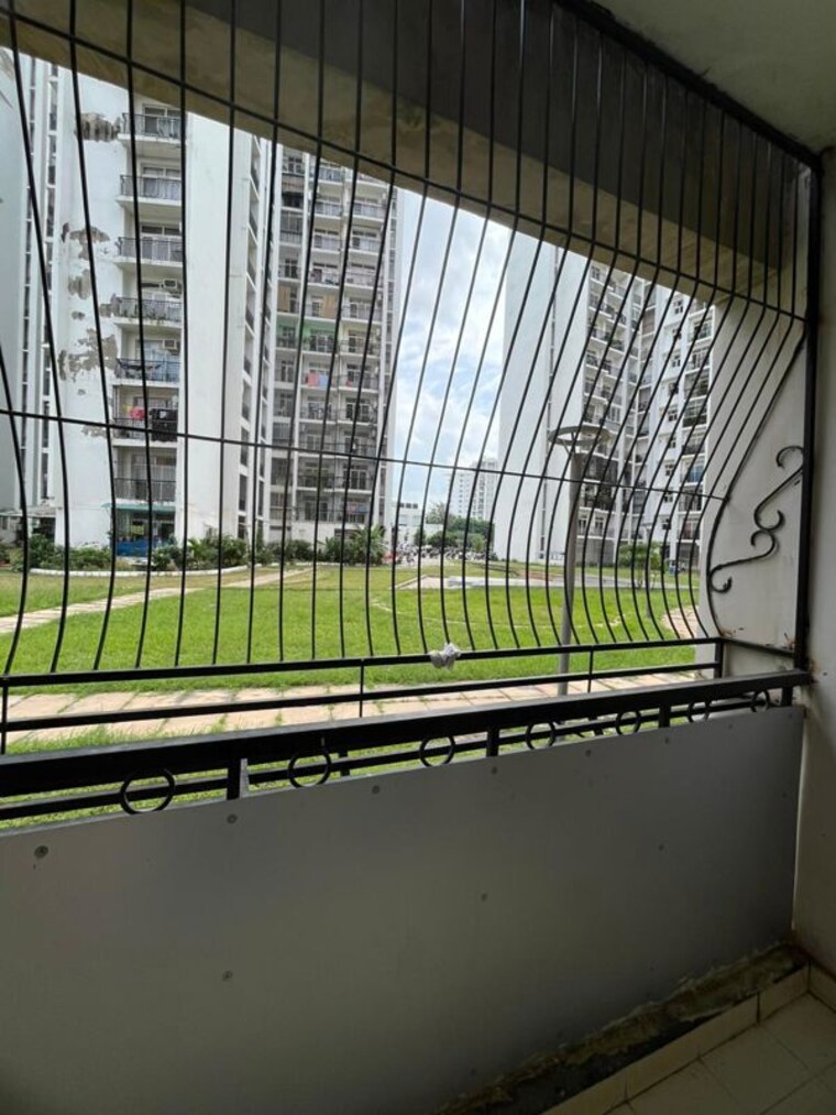 Balcony, ansals-celebrity-greens 3.5 Bedroom 2152 Sq.Ft. Apartment In Sushant Golf City Lucknow 10517582