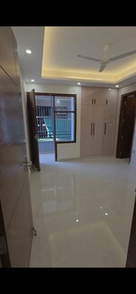 208 Sq.Yd. Builder Floor in Sector 52