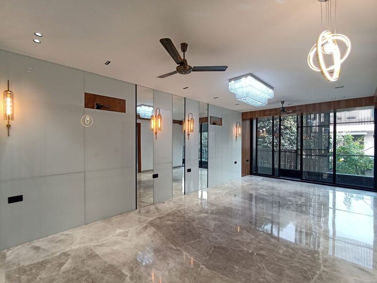 Room, sector 14 4 Bedroom 3100 Sq.Ft. Builder Floor In Sector 14 Gurgaon 10517586