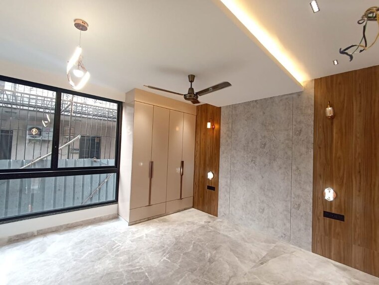 Room, sector 14 4 Bedroom 3100 Sq.Ft. Builder Floor In Sector 14 Gurgaon 10517586