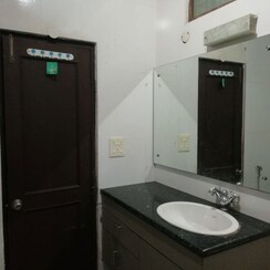 3 BHK + Study Room Penthouse For Rent in DLF Phase IV