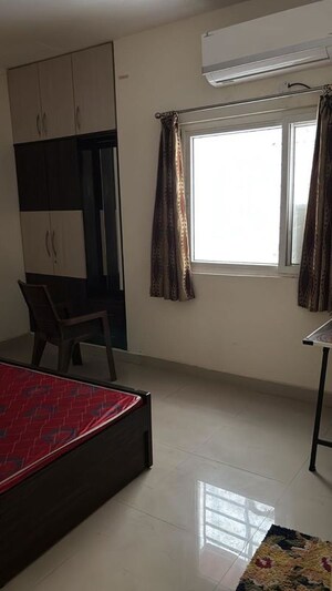 Bedroom in 3 BHK Apartment at UPAVP Bhagirathi Enclave, Raebareli Road – for Rent