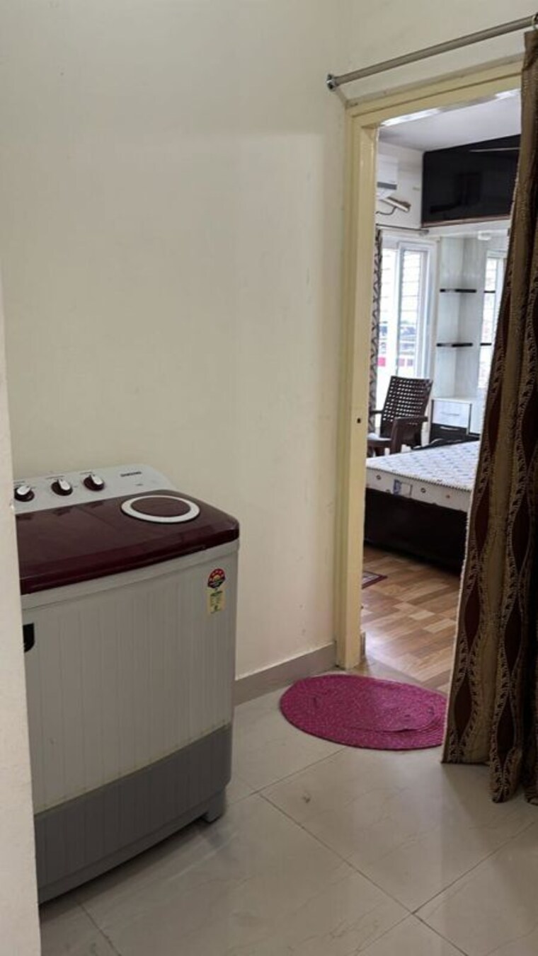 Bathroom, upavp-bhagirathi-enclave 3 Bedroom 2152 Sq.Ft. Apartment In Raebareli Road Lucknow 10517618
