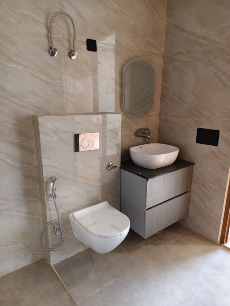 Bathroom, sector 10  263 Sq.Yd. Independent House In Sector 10 Gurgaon 10517630