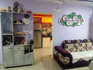 Furnished Amenities in 2 BHK Apartment at DB Parkwoods, Kasarvadavali – for Rent