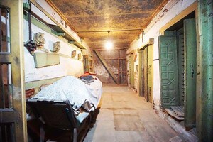 Parking in 6 BHK Independent House at Khadia – for Sale