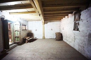 Parking in 6 BHK Independent House at Khadia – for Sale