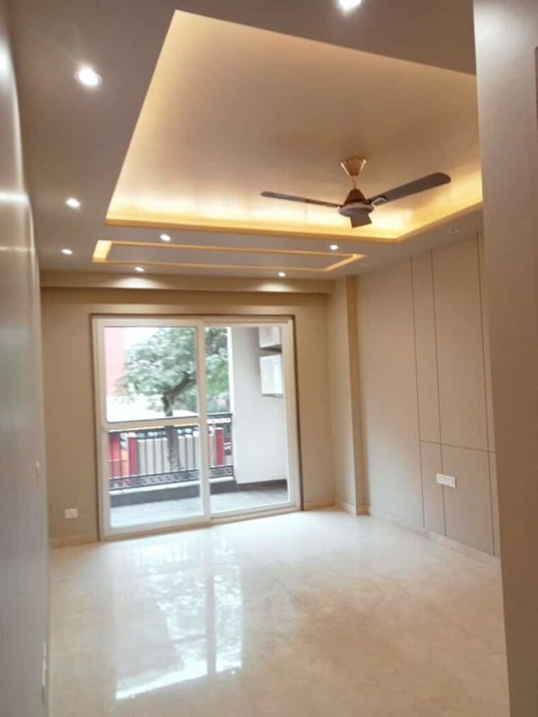 Room, sector 14 4 Bedroom 2800 Sq.Ft. Builder Floor In Sector 14 Gurgaon 10517626