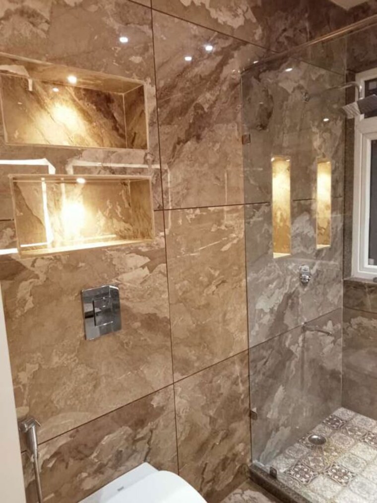Bathroom, sector 14 4 Bedroom 2800 Sq.Ft. Builder Floor In Sector 14 Gurgaon 10517626
