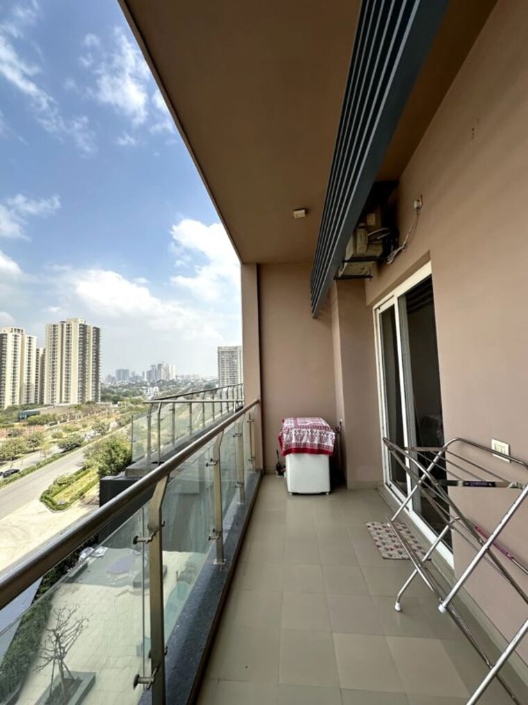 Balcony, baani-city-center 2 Bedroom 1200 Sq.Ft. Apartment In Sector 63 Gurgaon 10517638