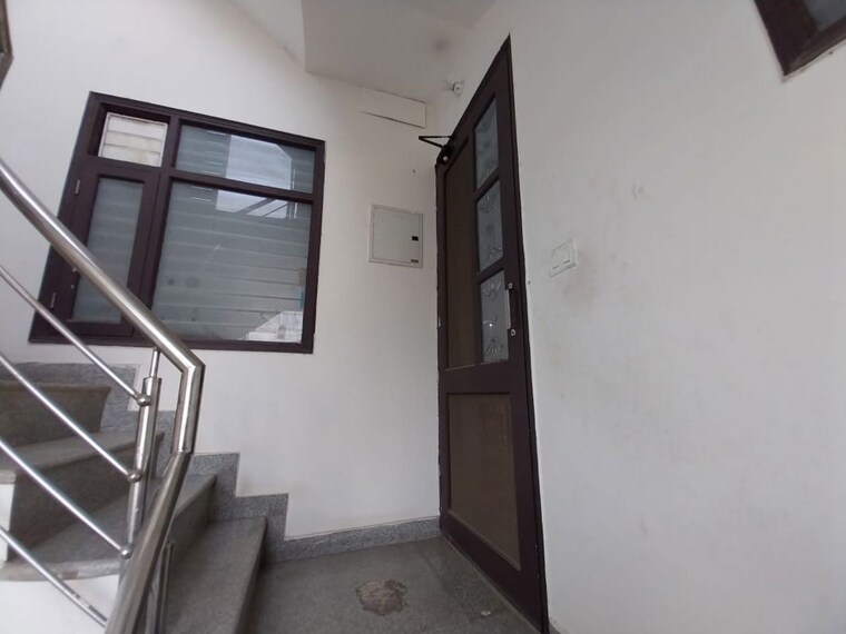 undefined, sector 46 3 Bedroom 280 Sq.Yd. Builder Floor In Sector 46 Gurgaon 10517639