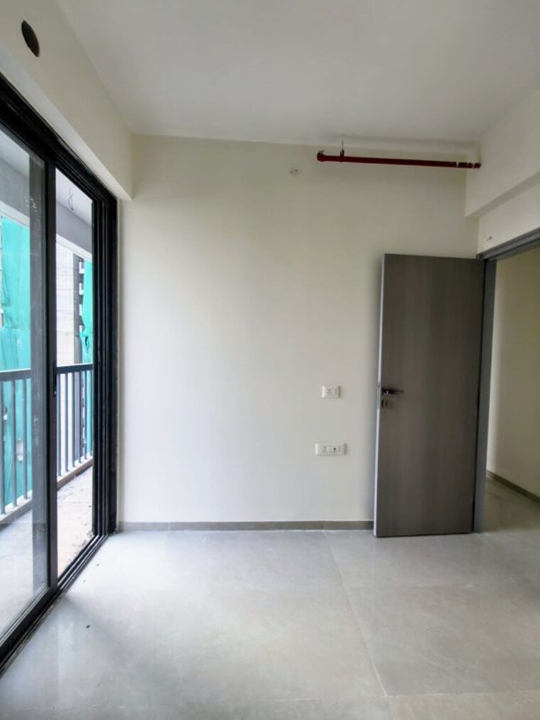 Room, damji-shamji-mahavir-spring-tulip-phase-1 1 Bedroom 480 Sq.Ft. Apartment In Pokhran Road No Two Thane 10517645