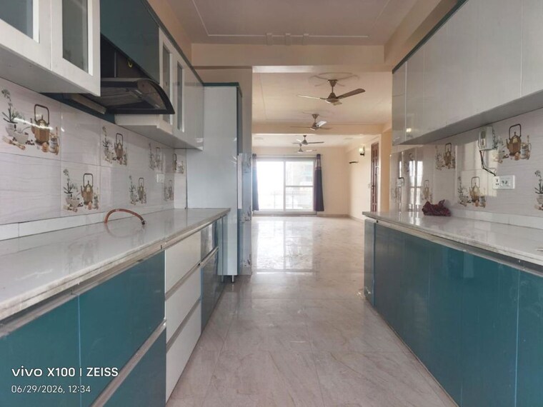 Kitchen, sector 46 3 Bedroom 300 Sq.Yd. Builder Floor In Sector 46 Gurgaon 10517659