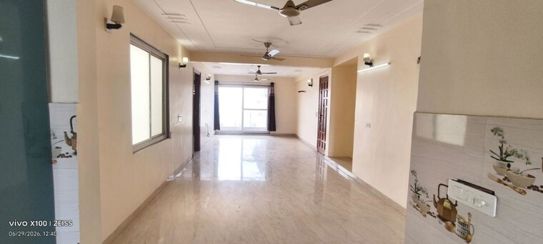 Room, sector 46 3 Bedroom 300 Sq.Yd. Builder Floor In Sector 46 Gurgaon 10517659