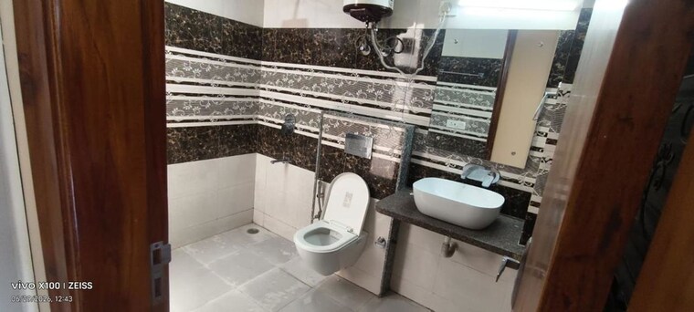 Team Area, sector 46 3 Bedroom 300 Sq.Yd. Builder Floor In Sector 46 Gurgaon 10517659