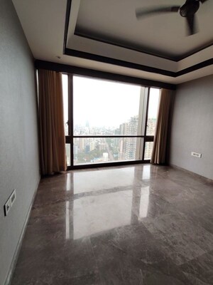 Room in 3 BHK Apartment at Lodha Trump Tower, Worli – for Rent