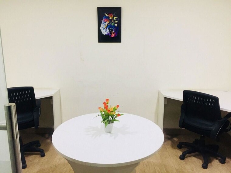 undefined, vijay nagar Commercial Office Space 1055 Sq.Ft. In Vijay Nagar Indore 10517664