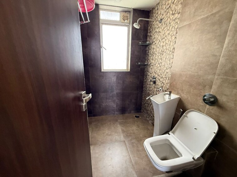Bathroom, vijay-orion-ii 3 Bedroom 980 Sq.Ft. Apartment In Ghodbunder Road Thane 10517704