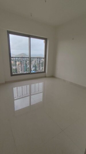 Room in 5 BHK Apartment at Lodha Bellagio, Powai – for Rent