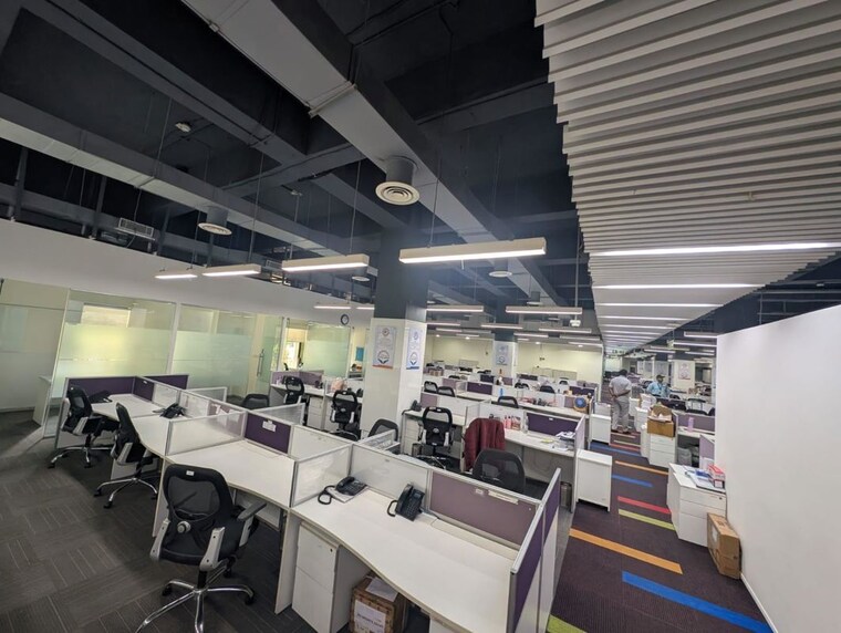 Team Area, empire-complex Commercial Office Space 1980 Sq.Ft. In Lower Parel Mumbai 10517731