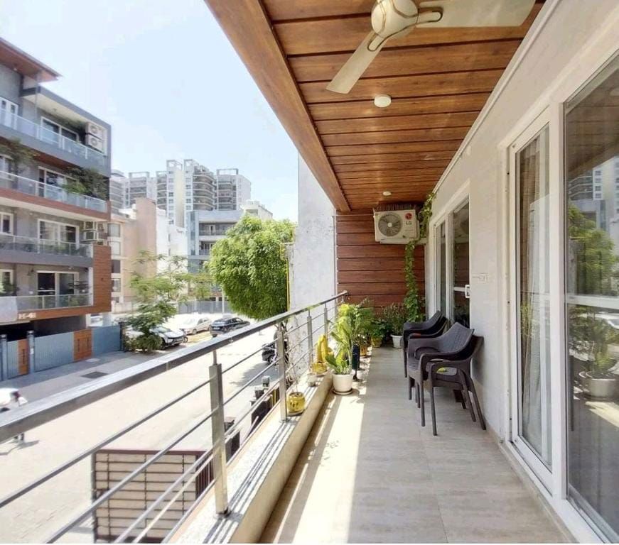 3 BHK 2200 Sq.Ft. Builder Floor in Uppal Southend