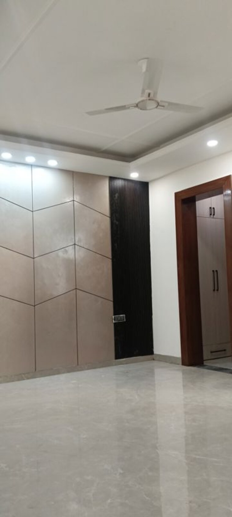 Room, sector 85 4 Bedroom 380 Sq.Yd. Builder Floor In Sector 85 Faridabad 10517736