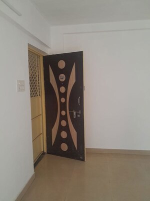 Hall in 3.5 BHK Apartment at Aishwarya Sankul, Narhe – for Sale