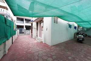 Bedroom in 3 BHK Independent House at Krishna Nagar – for Sale