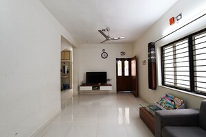 Living Room in 3 BHK Independent House at Krishna Nagar – for Sale