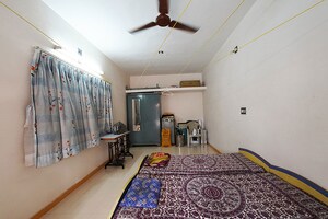 Bedroom in 3 BHK Independent House at Krishna Nagar – for Sale