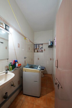 Bathroom in 3 BHK Independent House at Krishna Nagar – for Sale