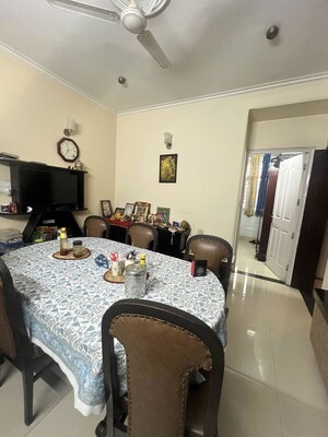 Team Area in 2 BHK Builder Floor at Palam Vihar Residents Association, Palam Vihar – for Rent