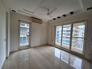Bedroom in  Apartment at Aum Artha, Khar West – for Sale